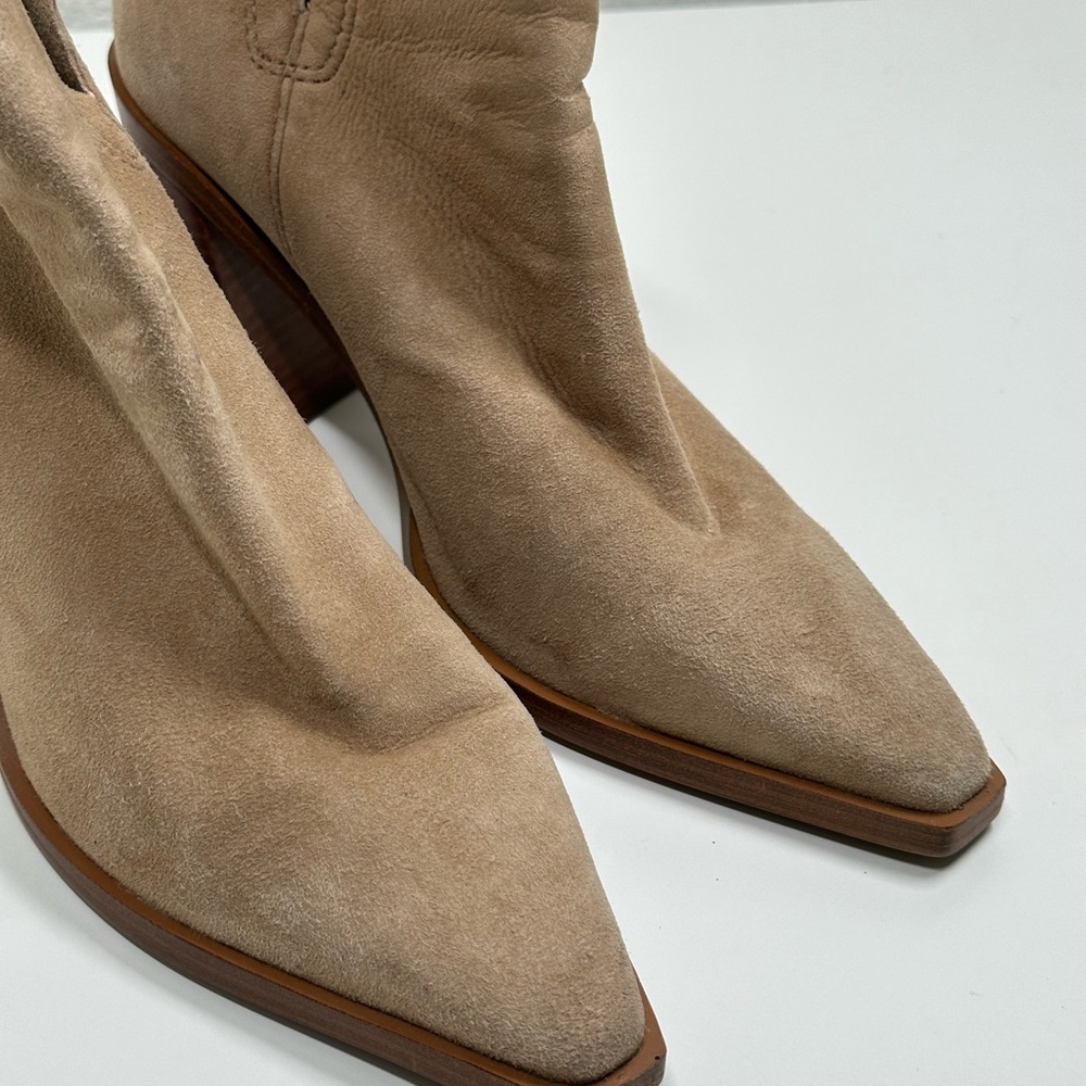 Vince Camuto Tan Heeled Boots - Picture 2 of 10